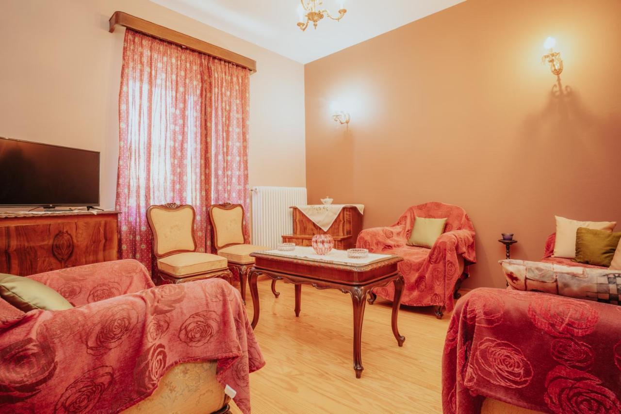 Kalavrita Downtown 3 Bedroom House For 6 Pers Екстер'єр фото
